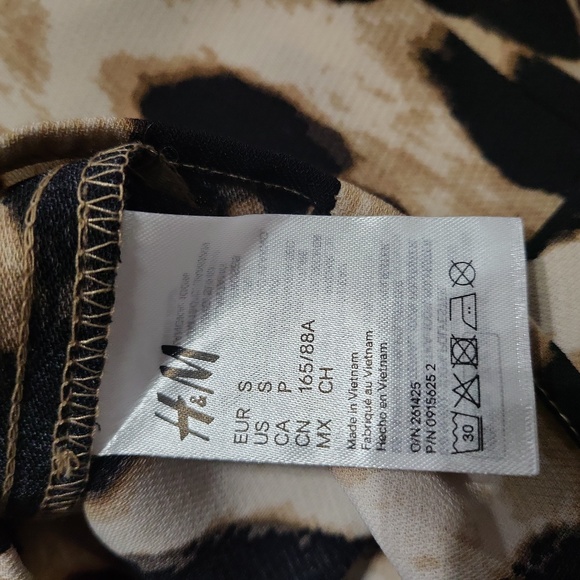 NWOT WOMENS H&M PRINT DRESS SIZE S - Picture 6 of 7